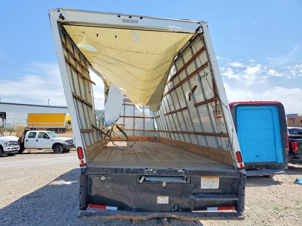 2023 International MV607 BOX Truck