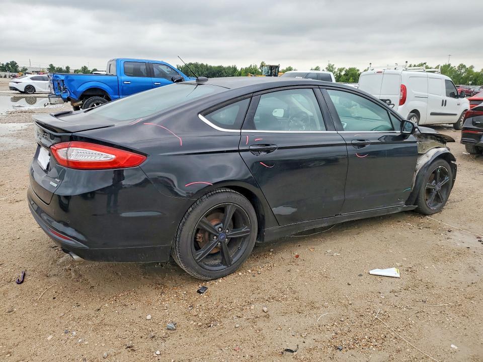 2016 Ford Fusion se