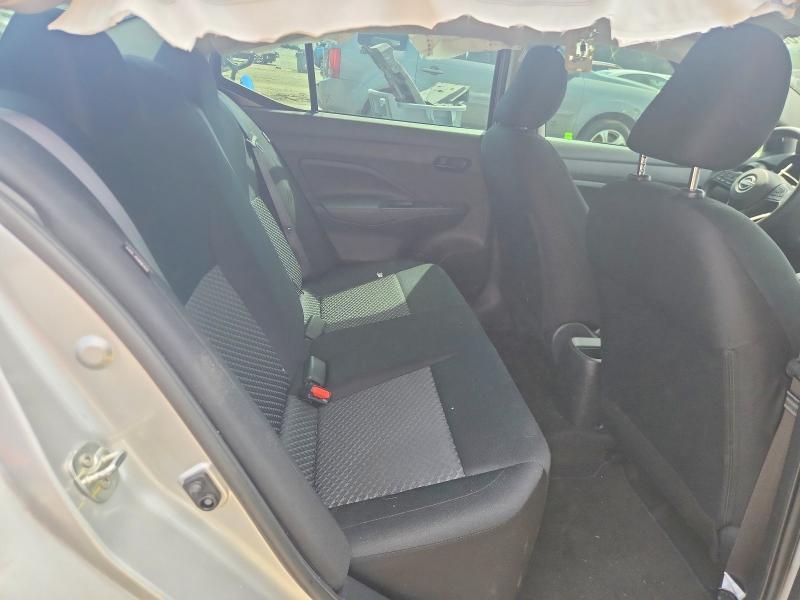 2023 Nissan Versa s