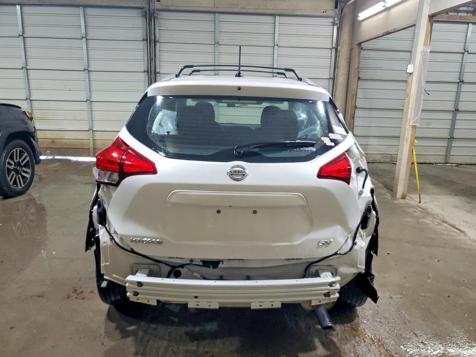 2019 Nissan Kicks sv