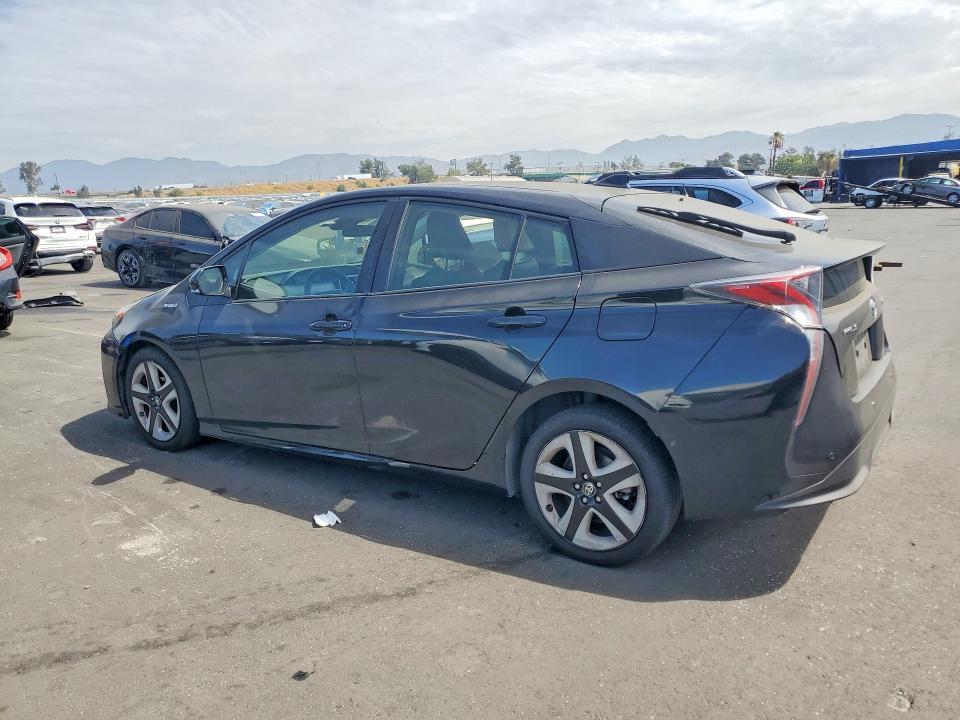 2018 Toyota Prius Three Touring