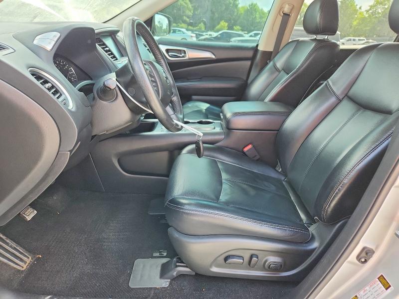 2020 Nissan Pathfinder sl
