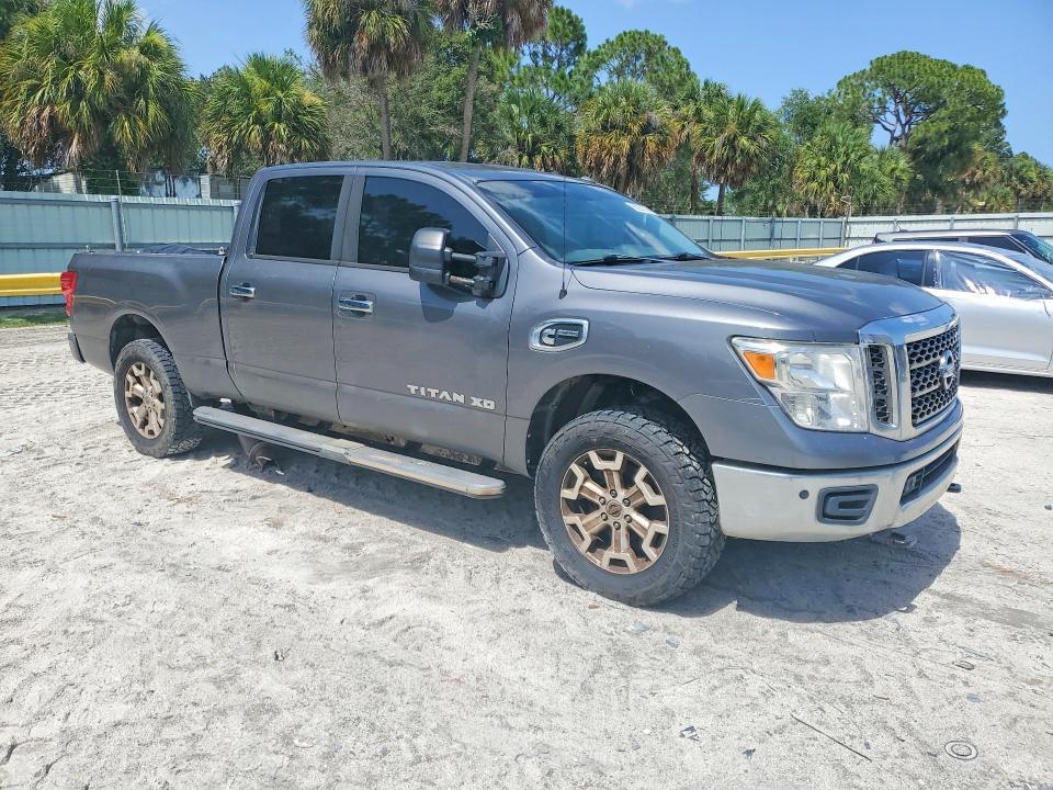 2018 Nissan Titan XD SV