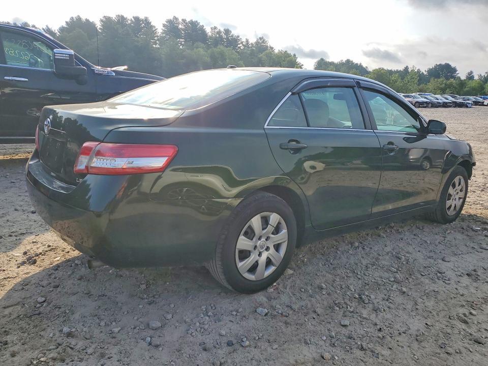 2011 Toyota Camry le