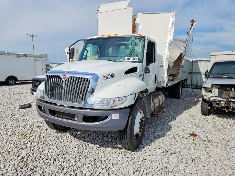 2022 International MV607 BOX Truck
