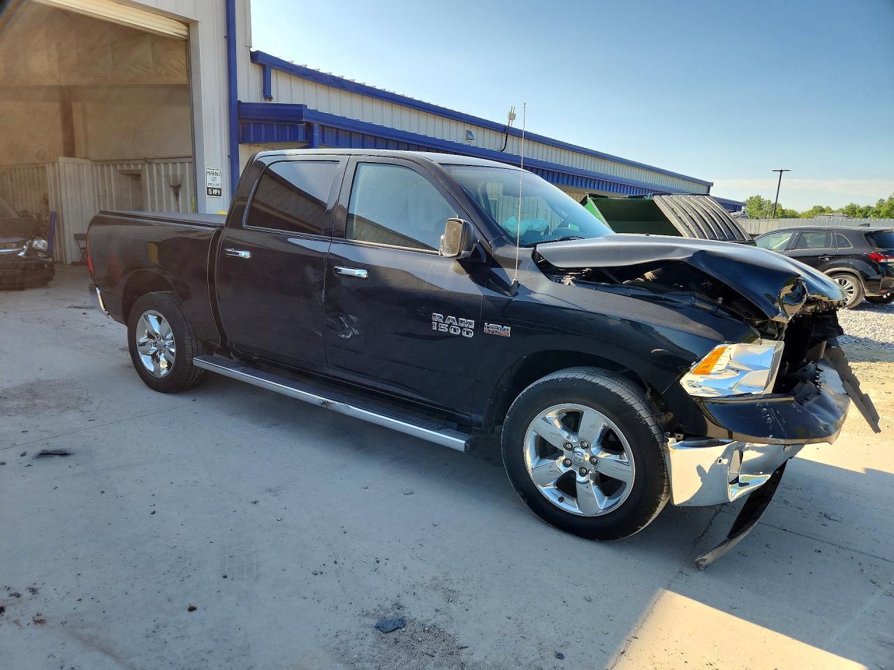 2016 Dodge RAM 1500 SLT