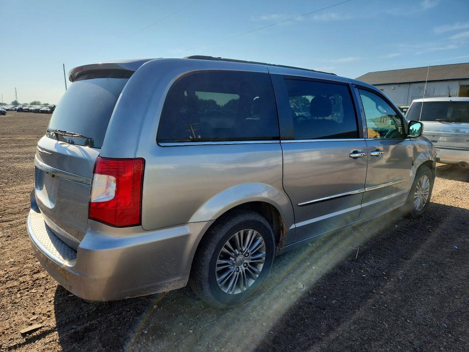 2015 Chrysler Town & Country Touring l