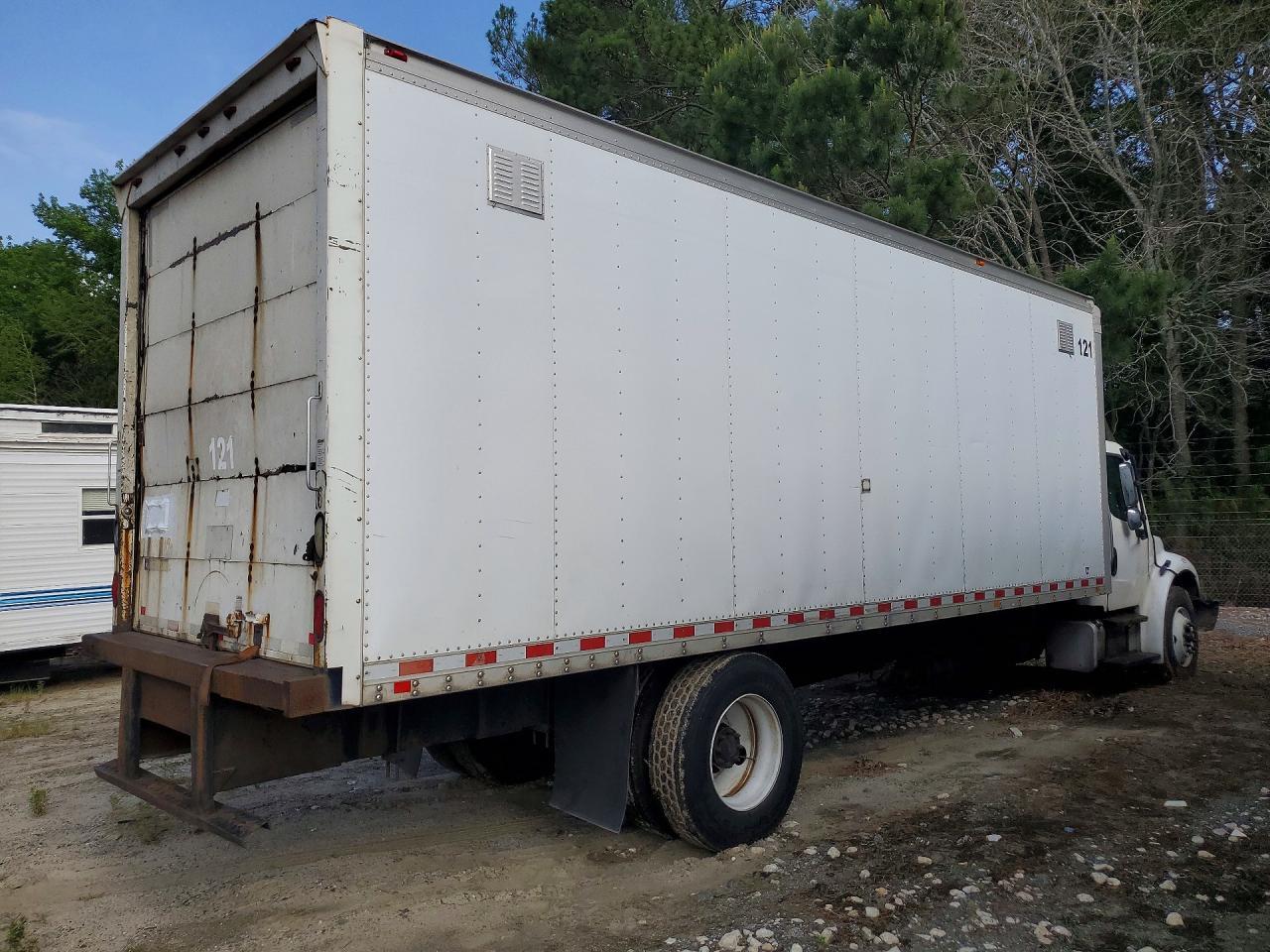 2016 Freightliner Business Class M2 BOX Truck