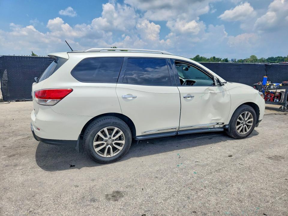 2016 Nissan Pathfinder sl