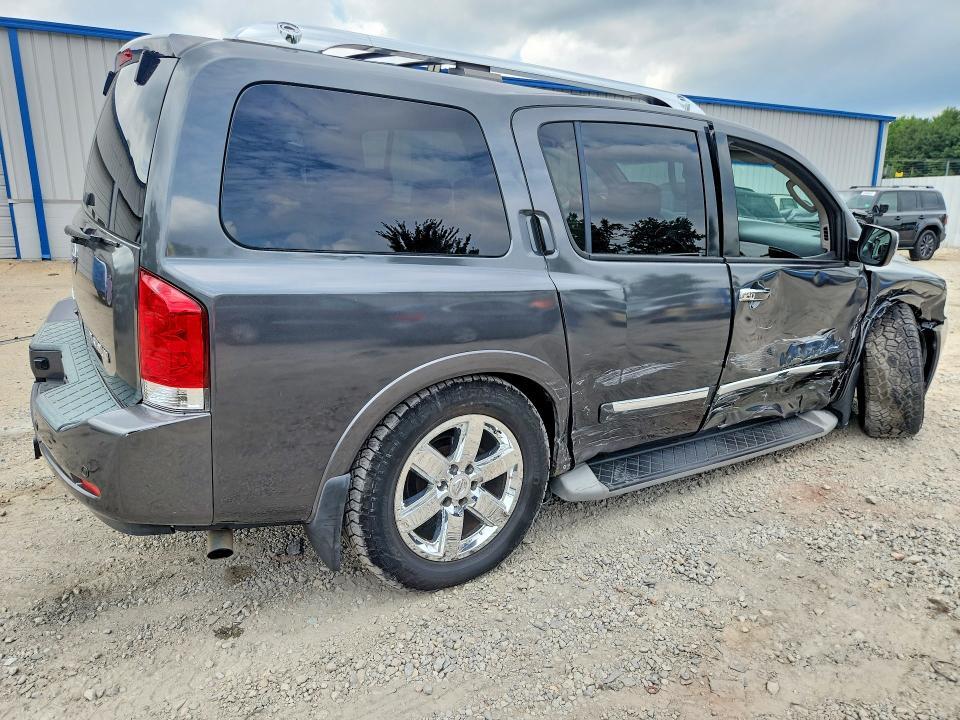 2011 Nissan Armada sv