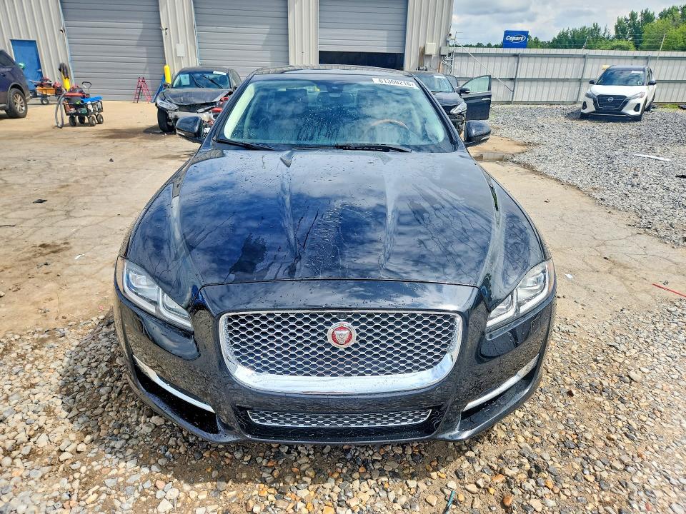 2016 Jaguar Xjl Portfolio