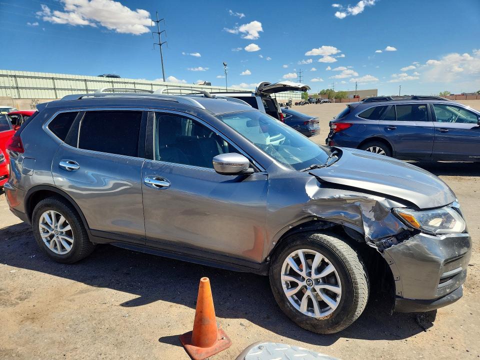 2019 Nissan Rogue sv