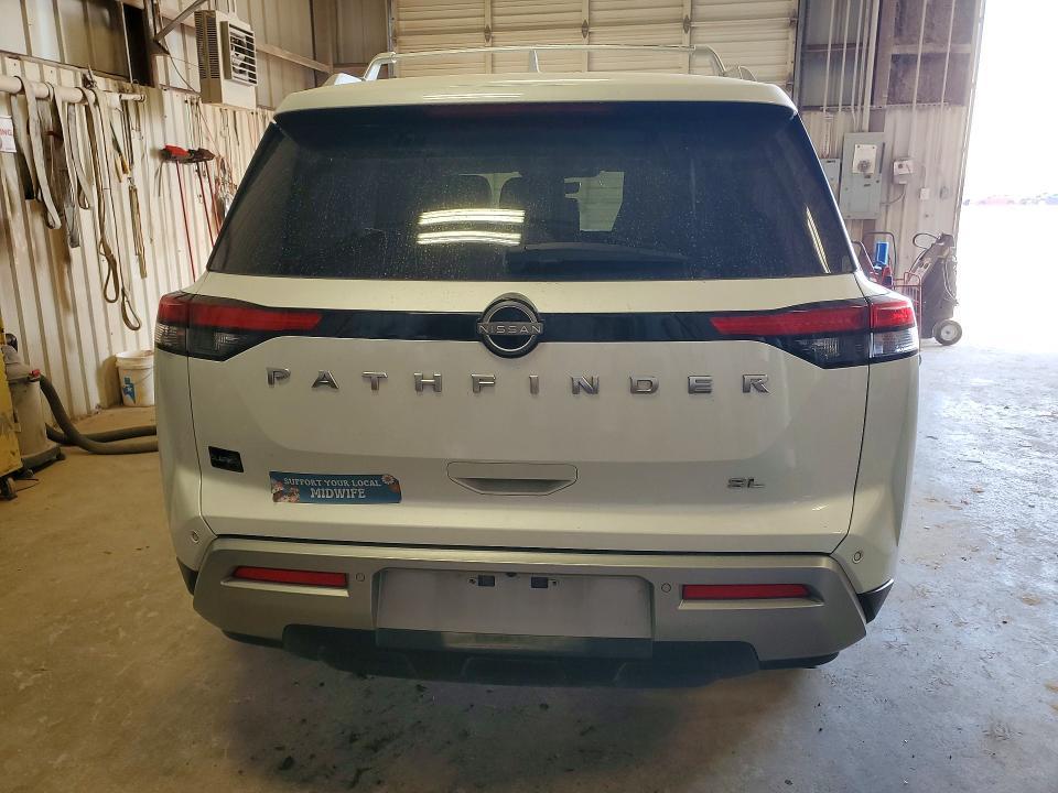 2025 Nissan Pathfinder sl