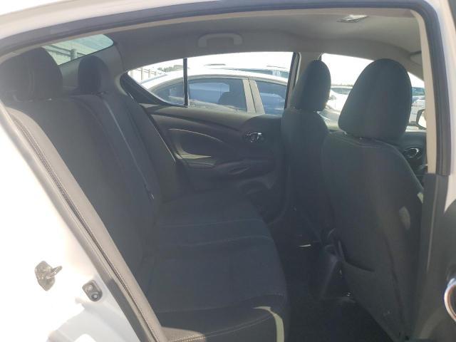 2017 Nissan Versa 1.6 sv