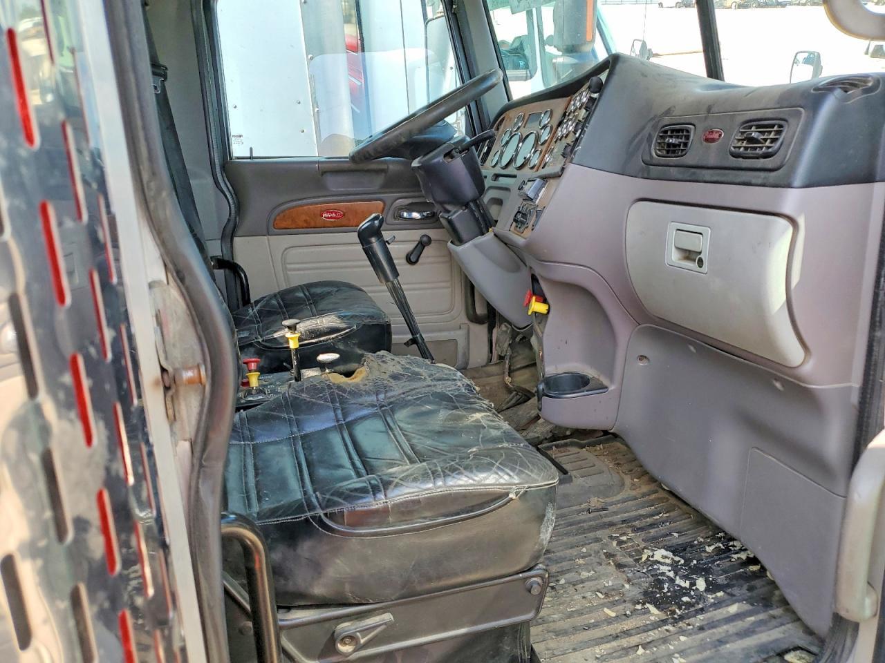 2007 Peterbilt 379 Semi Truck