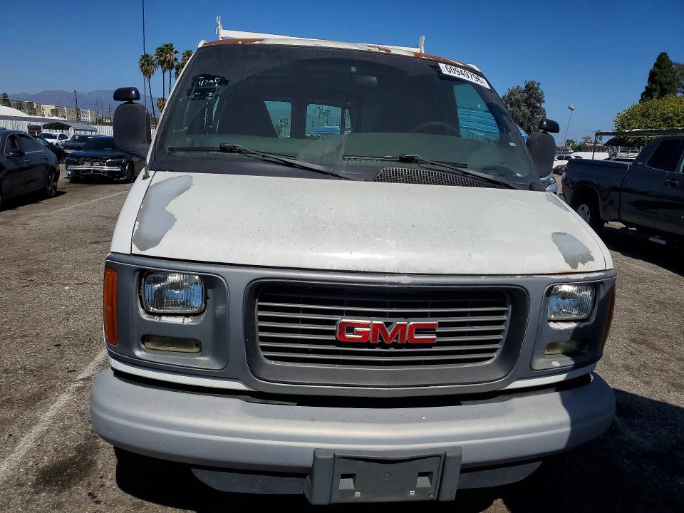 2002 GMC Savana G2500