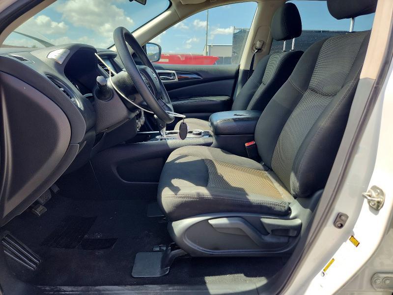 2020 Nissan Pathfinder s