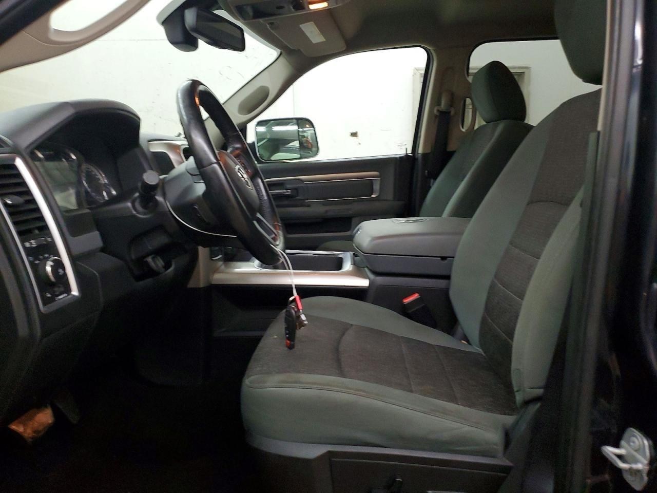 2016 Dodge RAM 1500 SLT