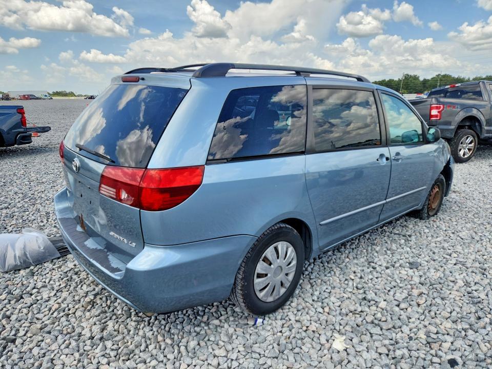 2005 Toyota Sienna le 8 Passenger