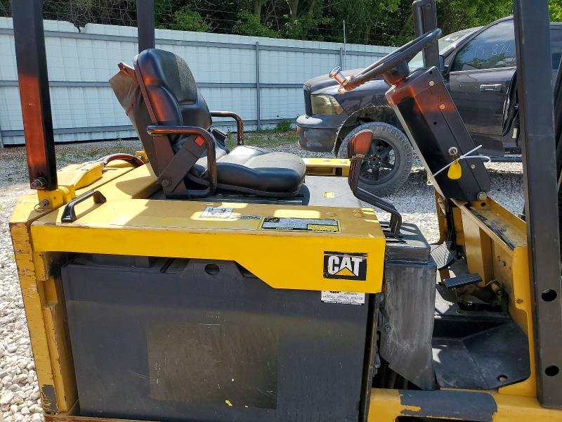 1994 Caterpillar M5OD Forklift