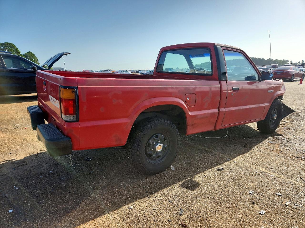1990 Mazda B2200 Short BED