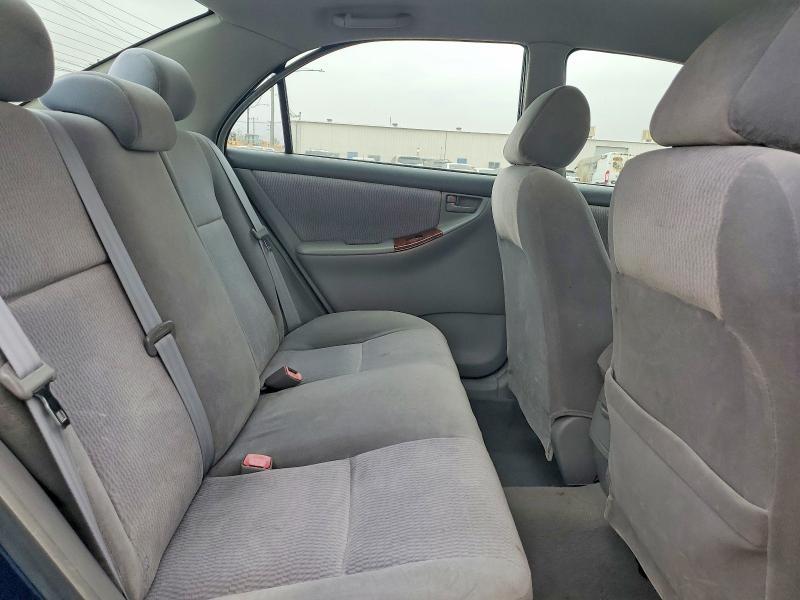 2005 Toyota Corolla le