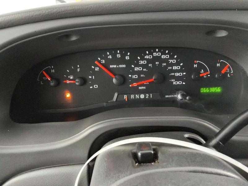 2004 Ford Econoline E250 van