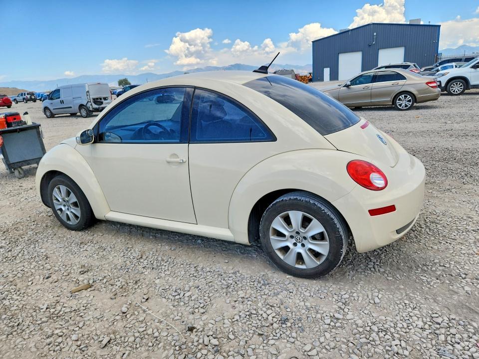 2009 Volkswagen New Beetle s