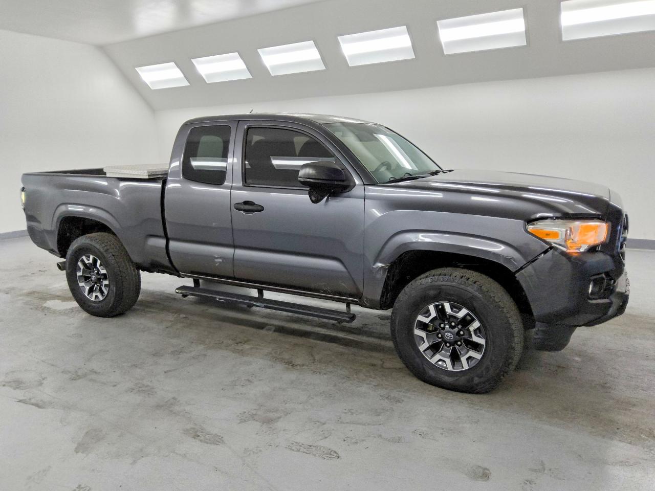 2019 Toyota Tacoma SR