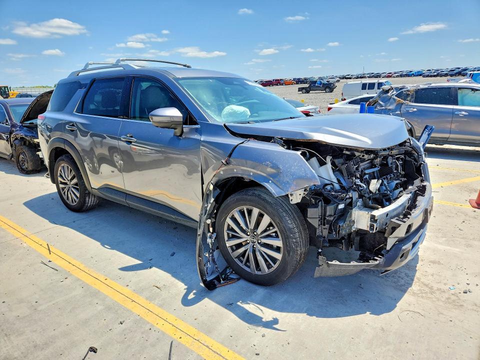 2024 Nissan Pathfinder sl