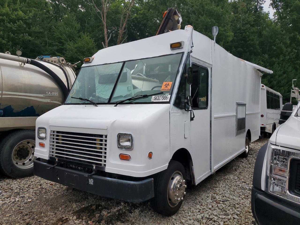 2007 Freightliner Chassis M Line WALK-IN Van