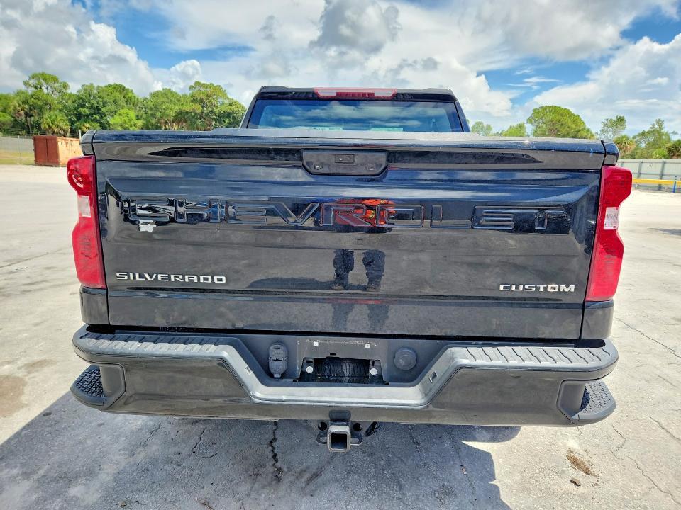 2024 Chevrolet Silverado C1500 Custom