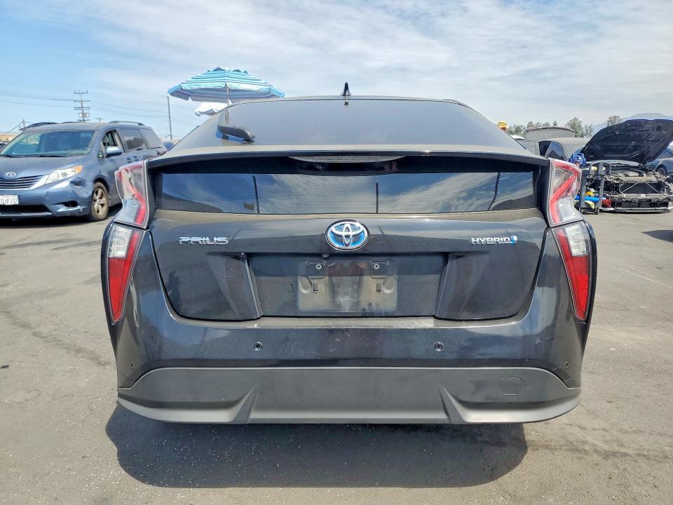 2018 Toyota Prius Three Touring