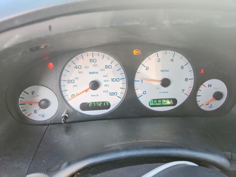 2004 Dodge Grand Caravan se