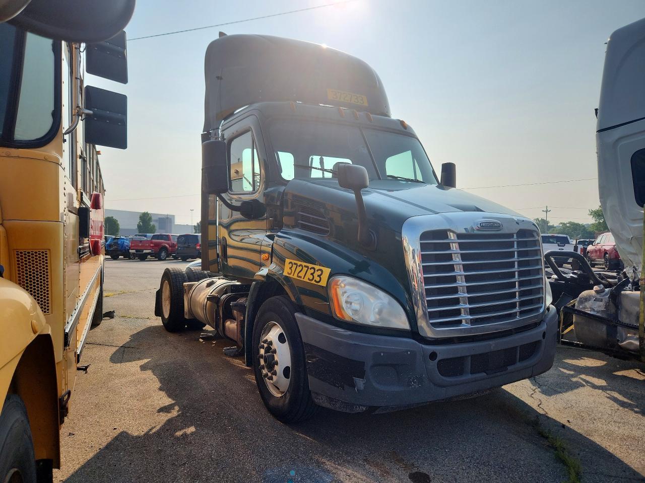 2018 Freightliner Cascadia 113 Semi Truck