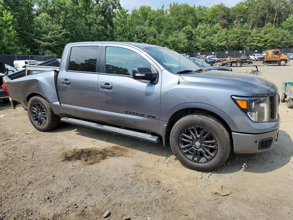 2018 Nissan Titan SV