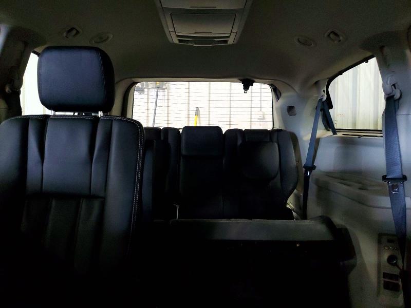 2015 Chrysler Town & Country Touring