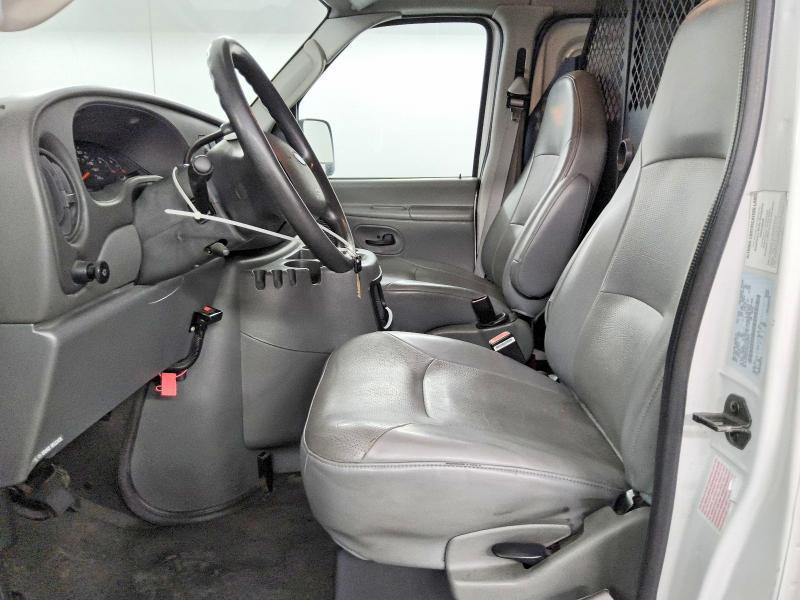 2004 Ford Econoline E250 van