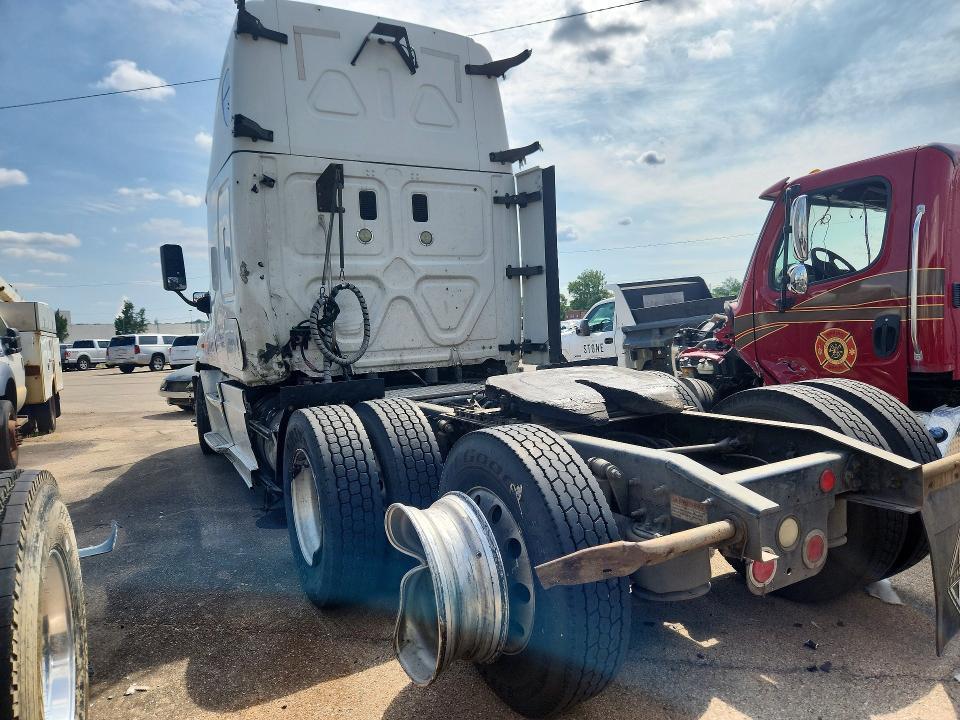 2016 Freightliner Cascadia 125 Semi Truck