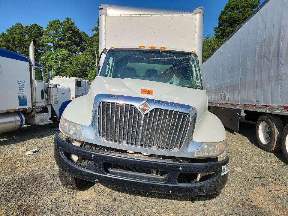 2020 International MV607 BOX Truck