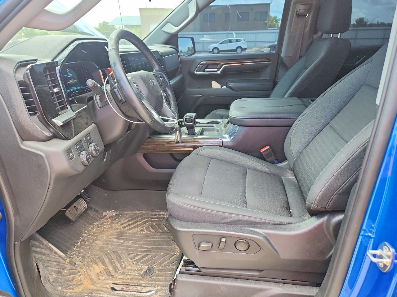 2024 Chevrolet Silverado K1500 LT Trail Boss