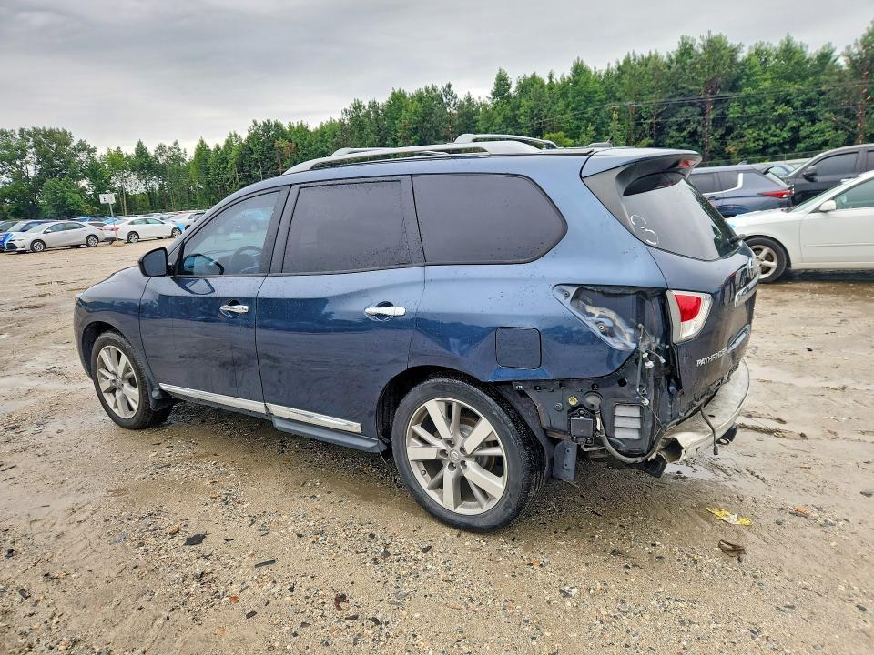 2015 Nissan Pathfinder s