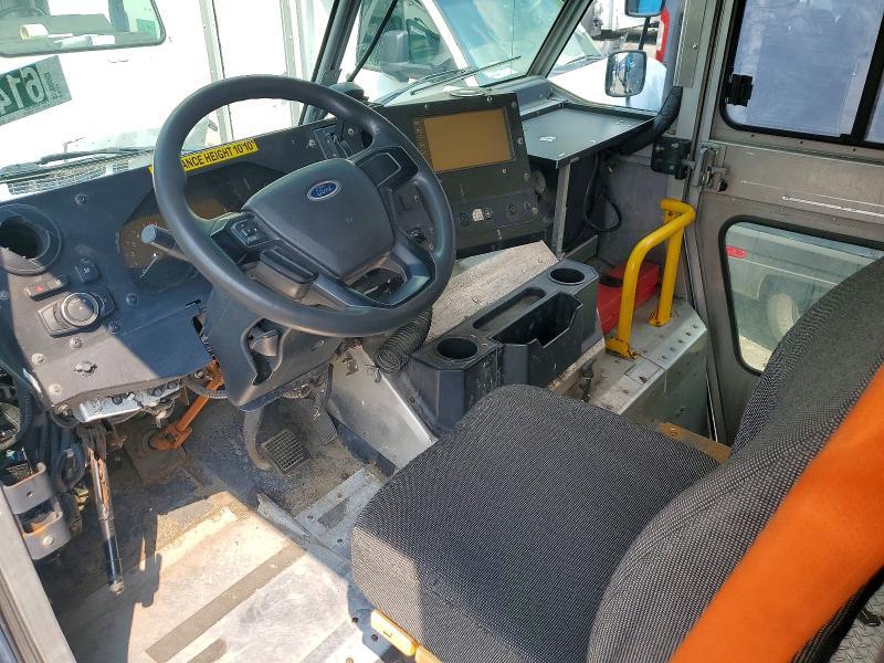 2020 Ford F59