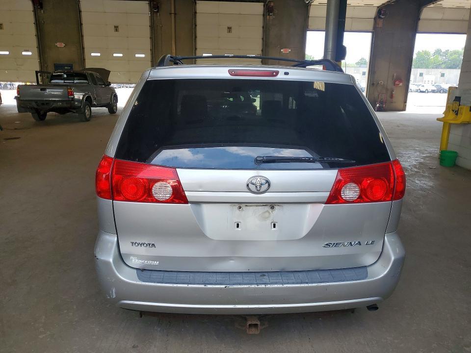 2008 Toyota Sienna le 7-passenger