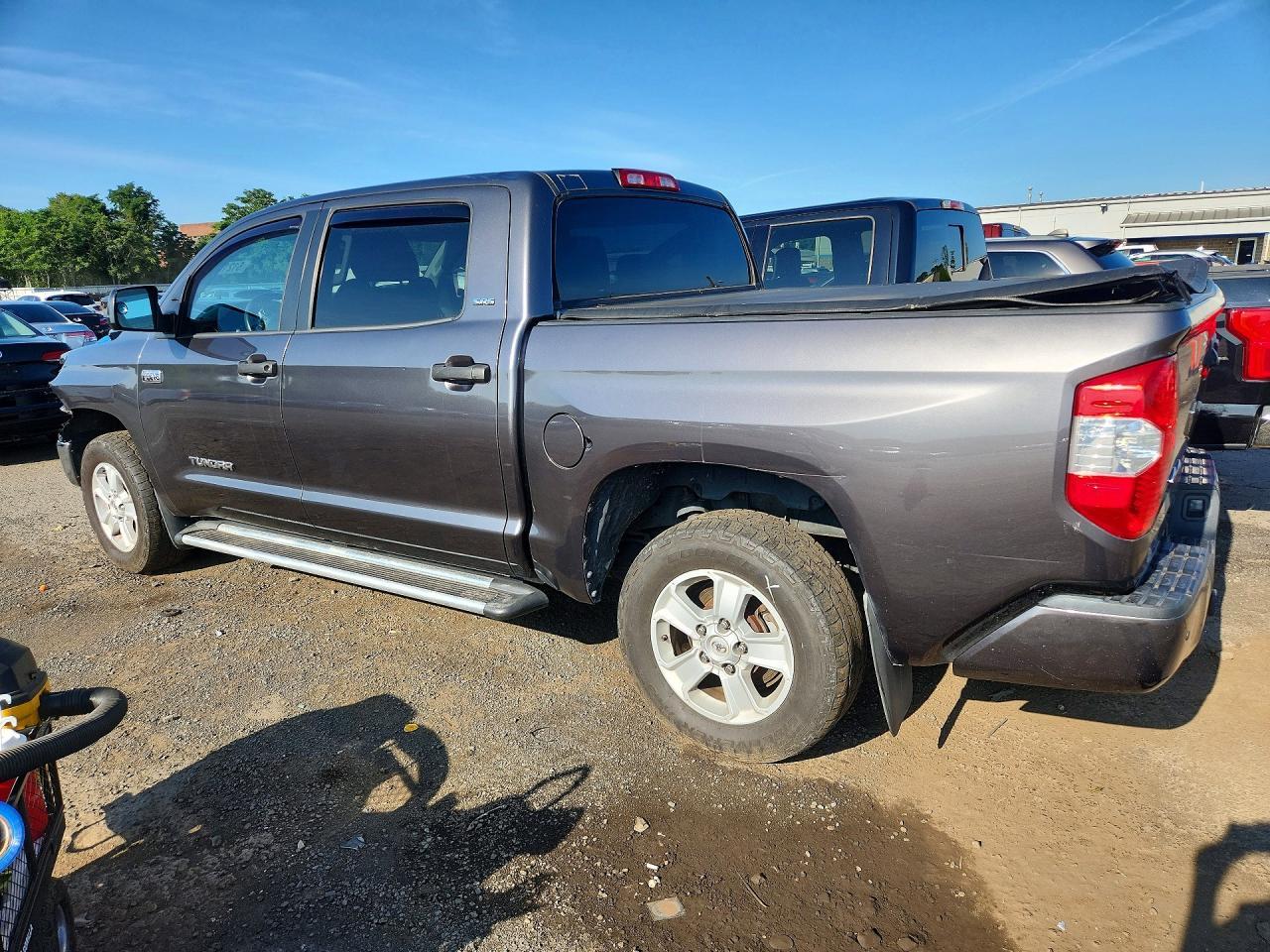 2016 Toyota Tundra SR5