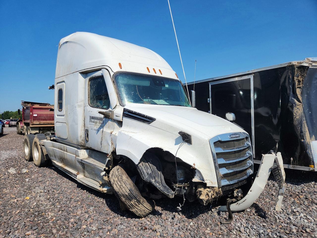 2022 Freightliner Cascadia