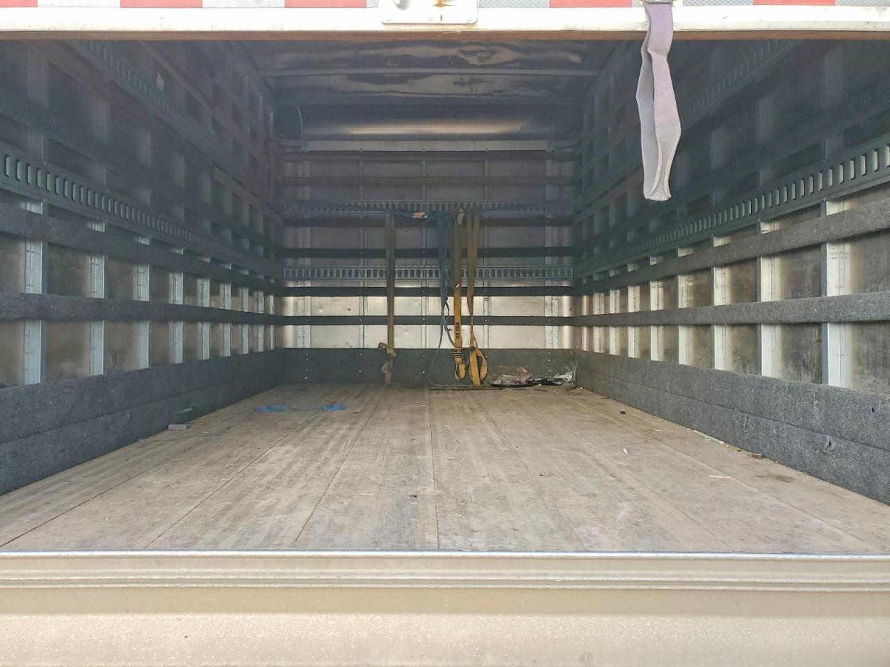 2020 Isuzu NPR BOX Truck