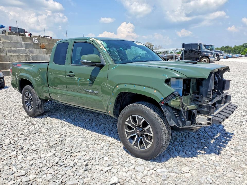 2022 Toyota Tacoma TRD Sport
