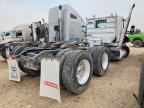 2016 Kenworth T880 Semi Truck