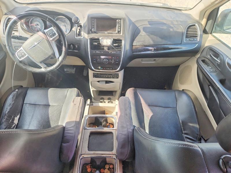 2012 Chrysler Town & Country Touring l